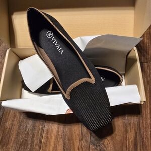 NIB VIVAIA Black Knit Loafers with Brown Trim - Women